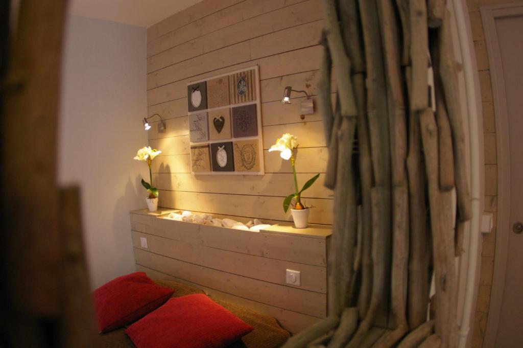 Logis Hotel Le Cheval Noir Argenton Sur Creuse Zimmer foto